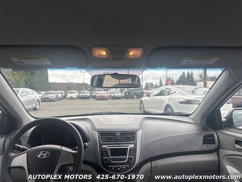 Used 2016 Hyundai Accent SE image 13