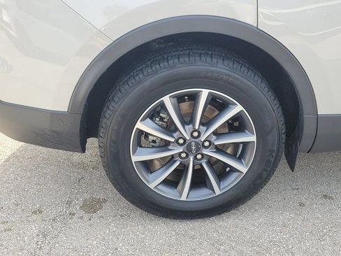 Certified 2022 Lincoln Nautilus FWD image 10