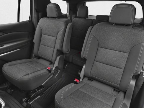 New 2026 Chevrolet Traverse LT w/ Driver Confidence Package AWD/4WD image 9