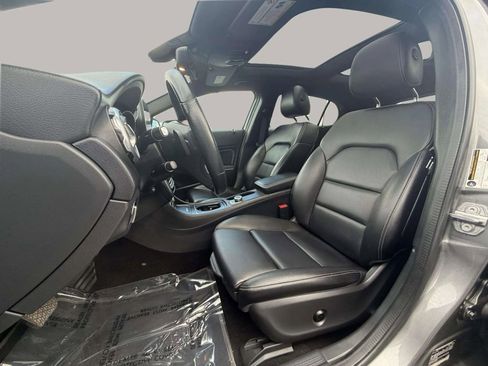 Used 2019 Mercedes-Benz GLA 250 4MATIC image 11