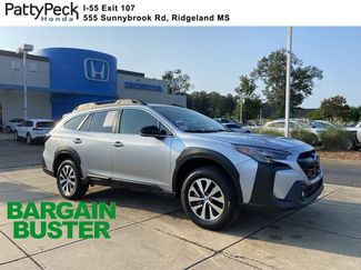 Used 2024 Subaru Outback Premium AWD/4WD video 1