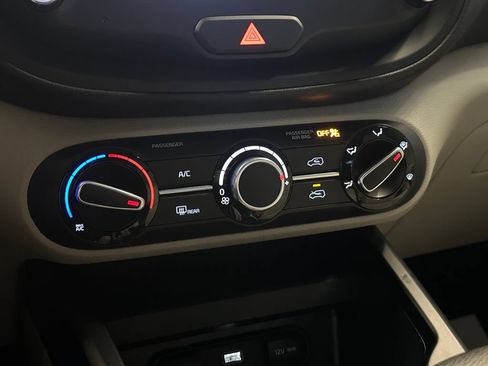 Used 2023 Kia Soul LX FWD image 15