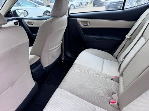 Used 2016 Toyota Corolla LE FWD image 7