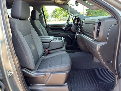 Used 2023 Chevrolet Silverado 1500 LT w/ Z71 Off-Road Package AWD/4WD image 44