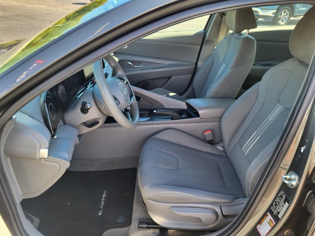 Used 2024 Hyundai Elantra SEL FWD image 10