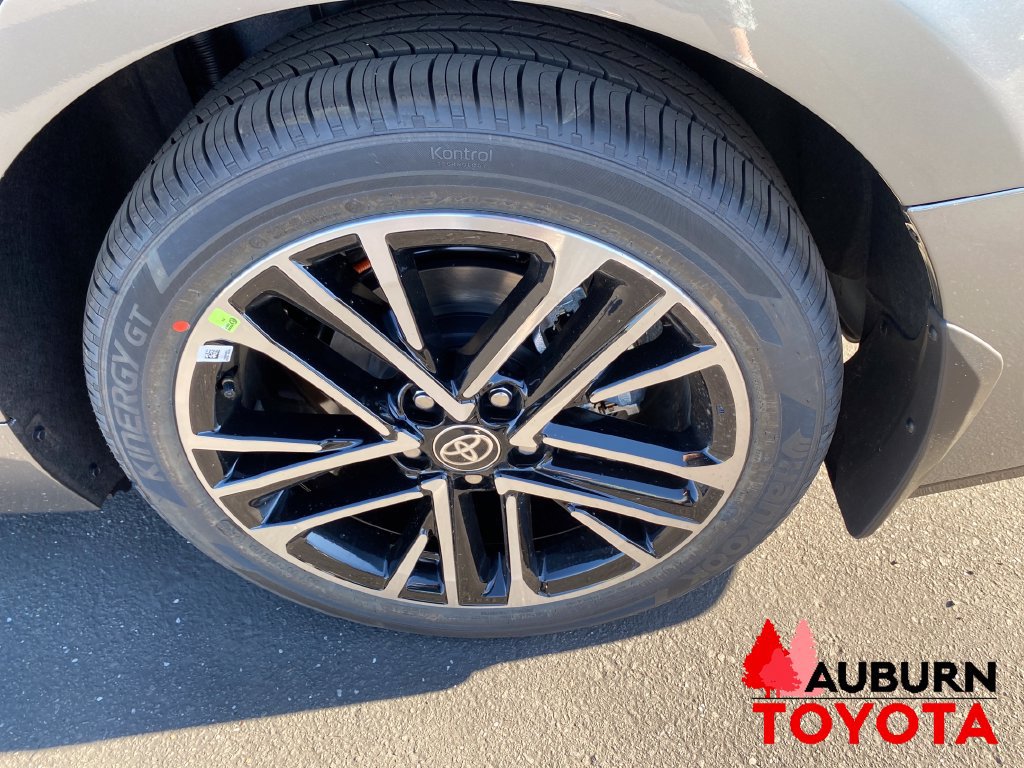 New 2026 Toyota Camry XLE w/ Premium Plus Package AWD/4WD image 22