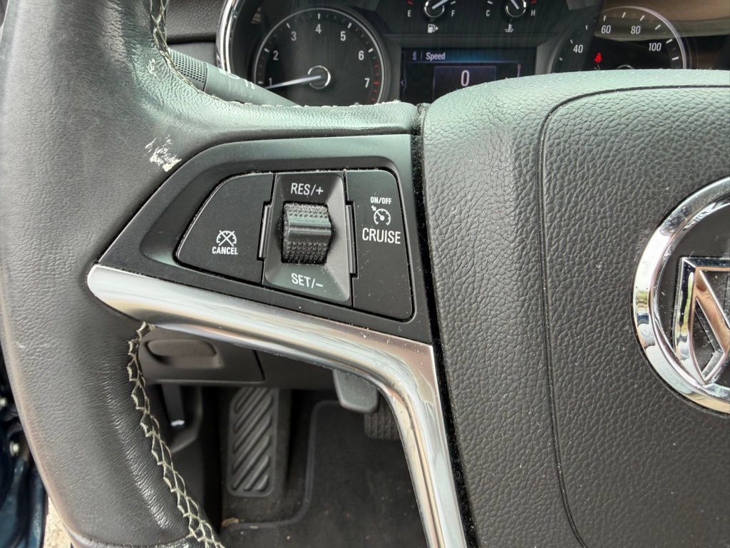 Used 2020 Buick Encore Preferred w/ Safety Package FWD image 31
