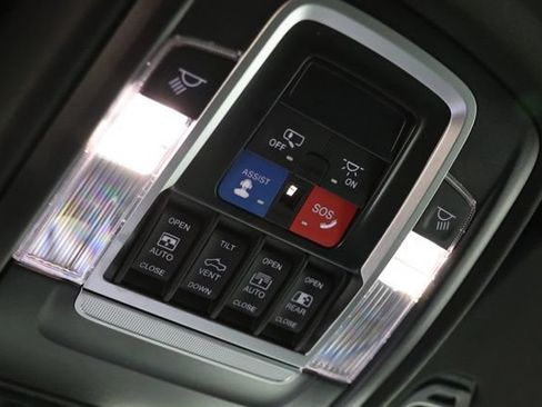 Used 2023 RAM 1500 Big Horn AWD/4WD image 35