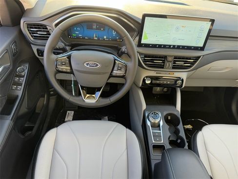 New 2026 Ford Escape SE w/ PHEV Premium Package image 10