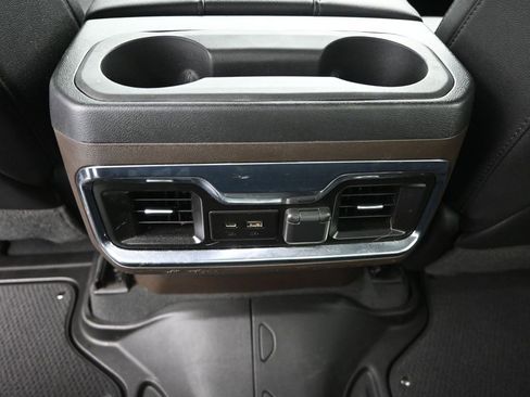 Used 2022 GMC Sierra 2500 SLT w/ SLT Preferred Package image 20