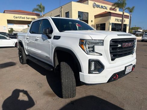 Used 2019 GMC Sierra 1500 AT4 w/ AT4 Premium Package AWD/4WD image 3