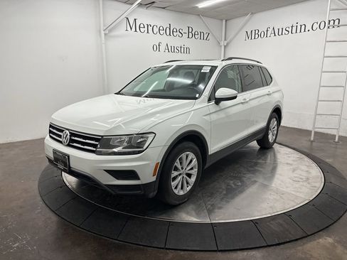 Used 2018 Volkswagen Tiguan S image 3