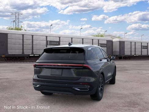 New 2026 Lincoln Nautilus Premier AWD/4WD image 8