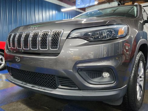 Used 2019 Jeep Cherokee Latitude Plus w/ Cold Weather Group image 5