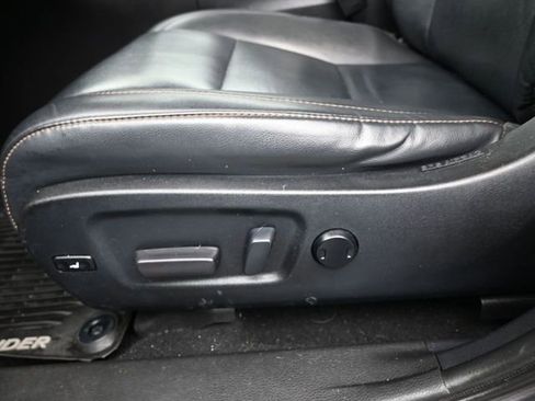 Certified 2019 Toyota Highlander XLE image 21