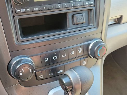 Used 2010 Honda CR-V LX image 21