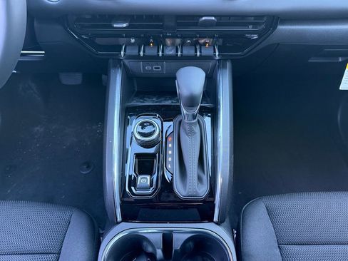 New 2026 GMC Canyon Elevation w/ Convenience Package image 29