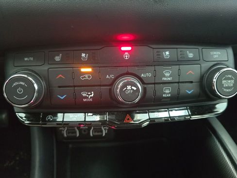 Used 2024 Dodge Durango GT AWD/4WD image 25