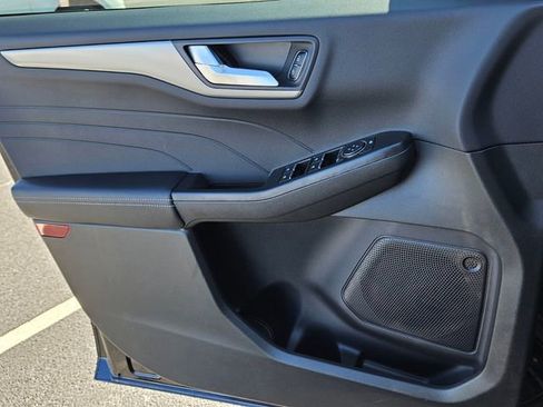 New 2026 Ford Escape SE FWD image 28