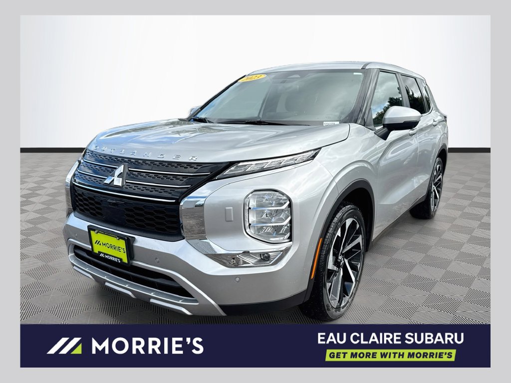 Used 2023 Mitsubishi Outlander SE AWD/4WD image 1