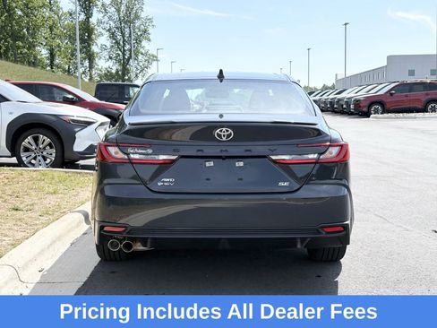 Used 2025 Toyota Camry SE w/ Convenience Package AWD/4WD image 10