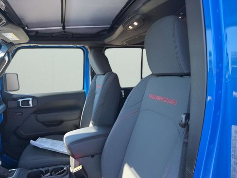 New 2026 Jeep Wrangler Unlimited Rubicon w/ Safety Group image 27