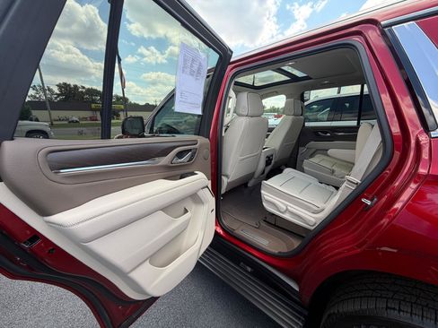 Used 2024 GMC Yukon Denali w/ Max Trailering Package AWD/4WD image 10
