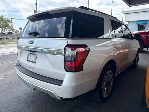Used 2019 Ford Expedition Limited w/ Equipment Group 302A RWD image 4