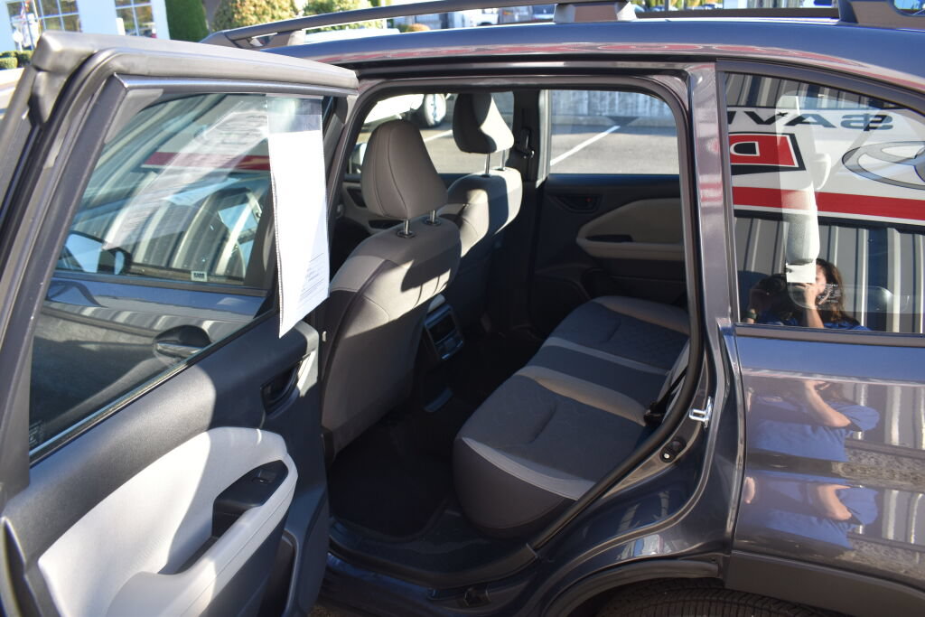 Used 2025 Subaru Forester AWD/4WD image 20