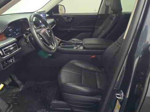 Used 2023 Lincoln Aviator Reserve w/ Class IV Trailer Tow Package image 8