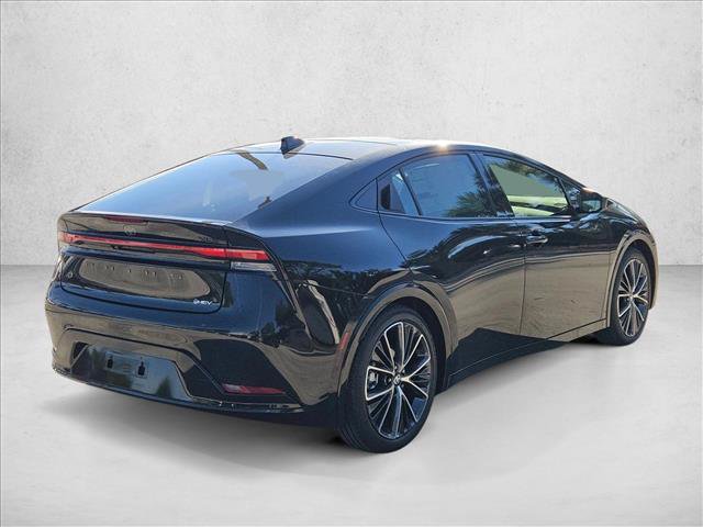 New 2027 Toyota Prius XLE FWD image 2