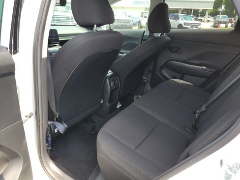 Used 2025 Hyundai Kona SEL FWD image 13