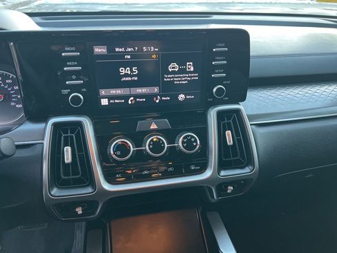 Used 2022 Kia Sorento LX image 16