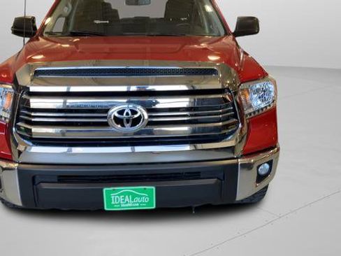 Used 2016 Toyota Tundra SR5 w/ SR5 Upgrade Package AWD/4WD image 27