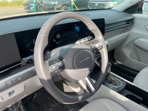 Used 2025 Hyundai Kona SEL image 28