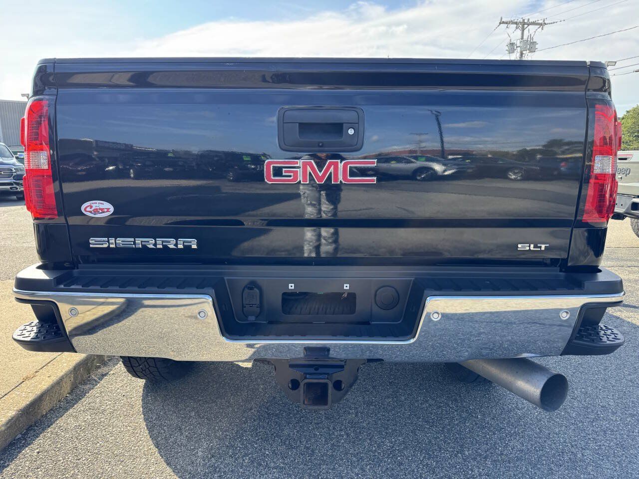 Used 2019 GMC Sierra 2500 SLT w/ Duramax Plus Package AWD/4WD image 9