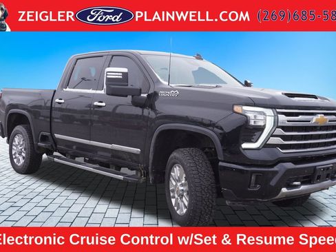 Used 2024 Chevrolet Silverado 2500 High Country AWD/4WD image 11