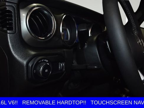 Used 2023 Jeep Wrangler Unlimited Sahara AWD/4WD image 19