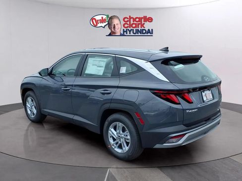 New 2026 Hyundai Tucson SE FWD image 3