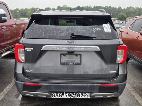 Used 2020 Ford Explorer XLT w/ Equipment Group 202A RWD image 3