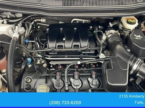 Used 2015 Ford Explorer XLT w/ Equipment Group 202B AWD/4WD image 41
