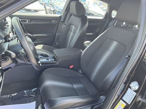 Used 2025 Honda Civic Sport image 15