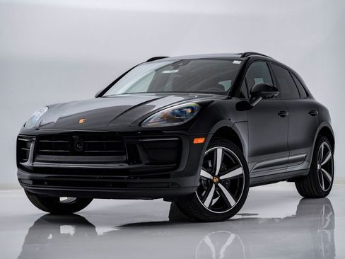 New 2026 Porsche Macan image 1