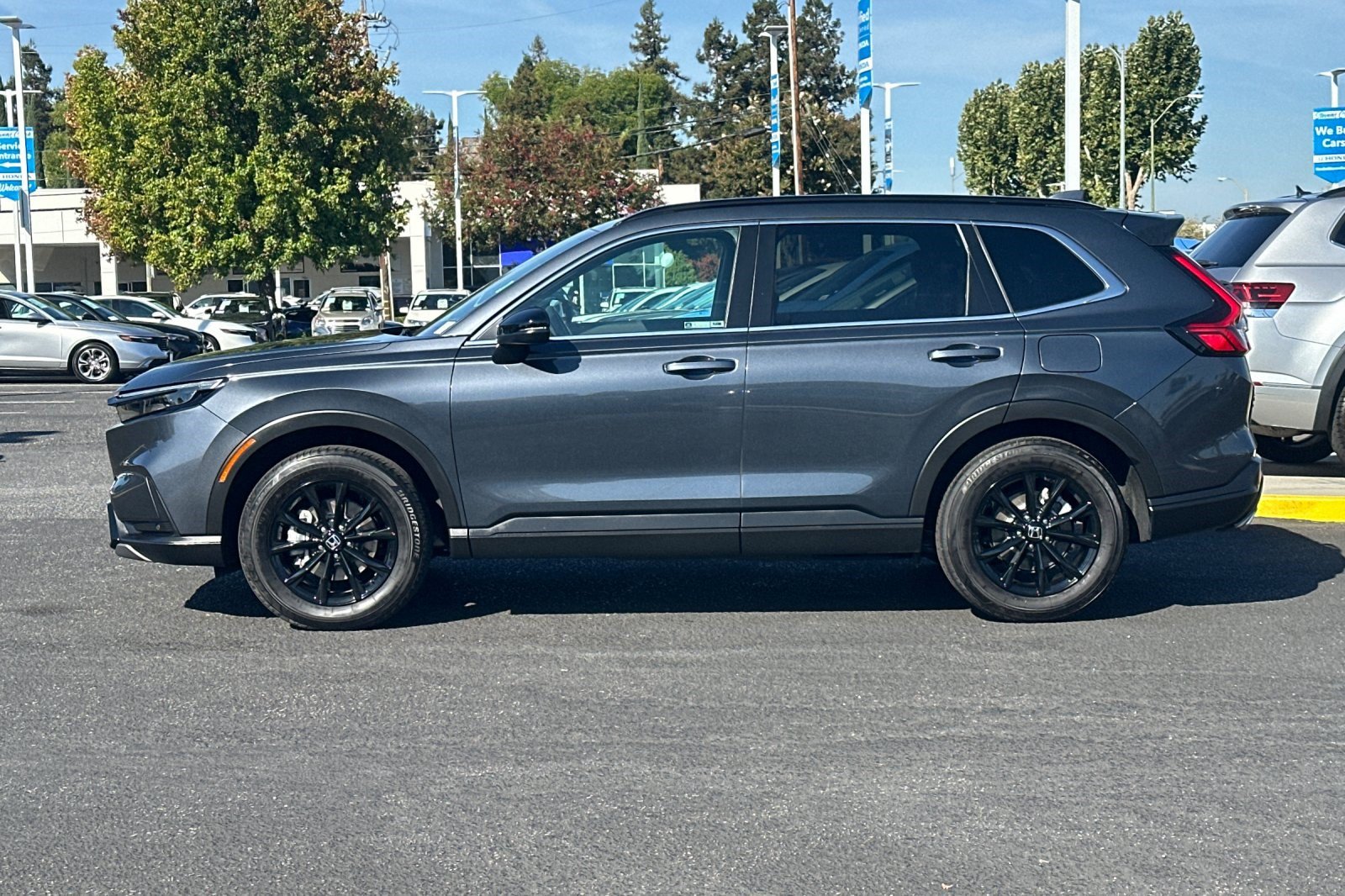 Certified 2025 Honda CR-V Sport-L image 2