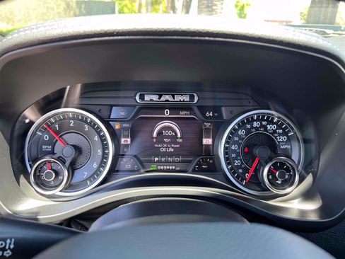 Used 2020 RAM 1500 Laramie AWD/4WD image 14