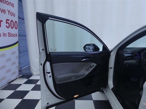 Used 2019 Toyota Avalon XSE w/ All Weather Liner Package FWD image 24