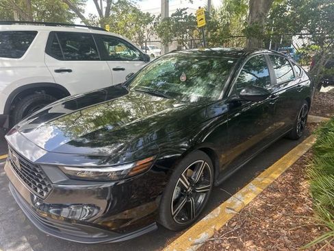 Used 2023 Honda Accord Sport image 6