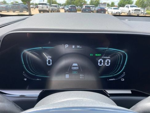 New 2026 Kia Niro EX FWD image 28