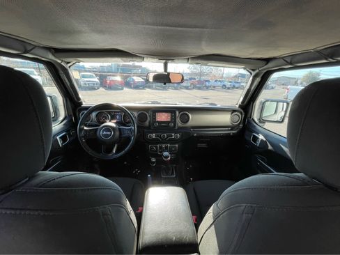 Used 2018 Jeep Wrangler Unlimited Sport S image 11