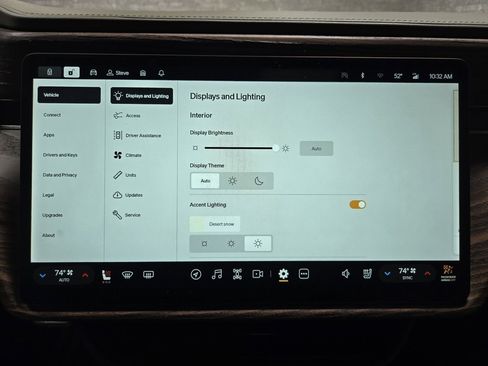 Used 2022 Rivian R1T Adventure image 23